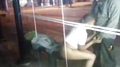 Penjual masuk ke dalam kamarnya setelah perubahan xxx bokep japan selingkuh
